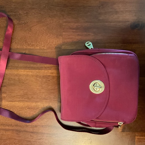 Baggallini Burgundy Crossbody Bag - Picture 1 of 5